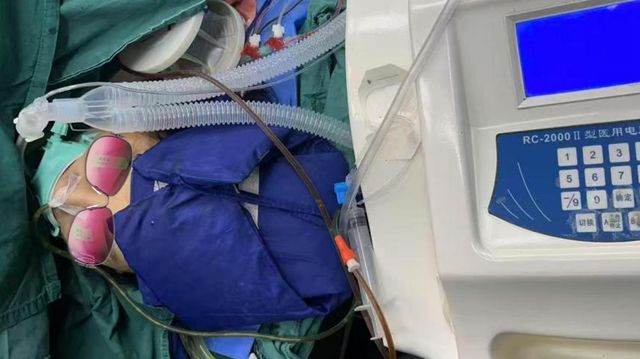 水栓塞命悬一线小时生死大营救九游会j9登录34岁孕妈羊(图3)
